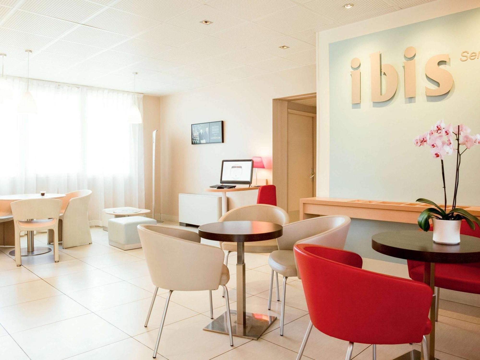 Ibis Senlis Hotel Senlis  Exterior photo