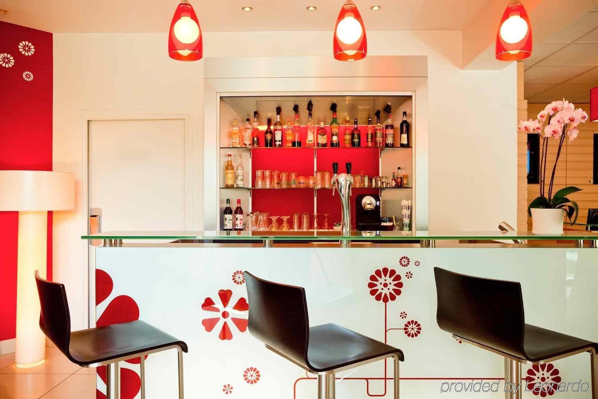 Ibis Senlis Hotel Senlis  Exterior photo